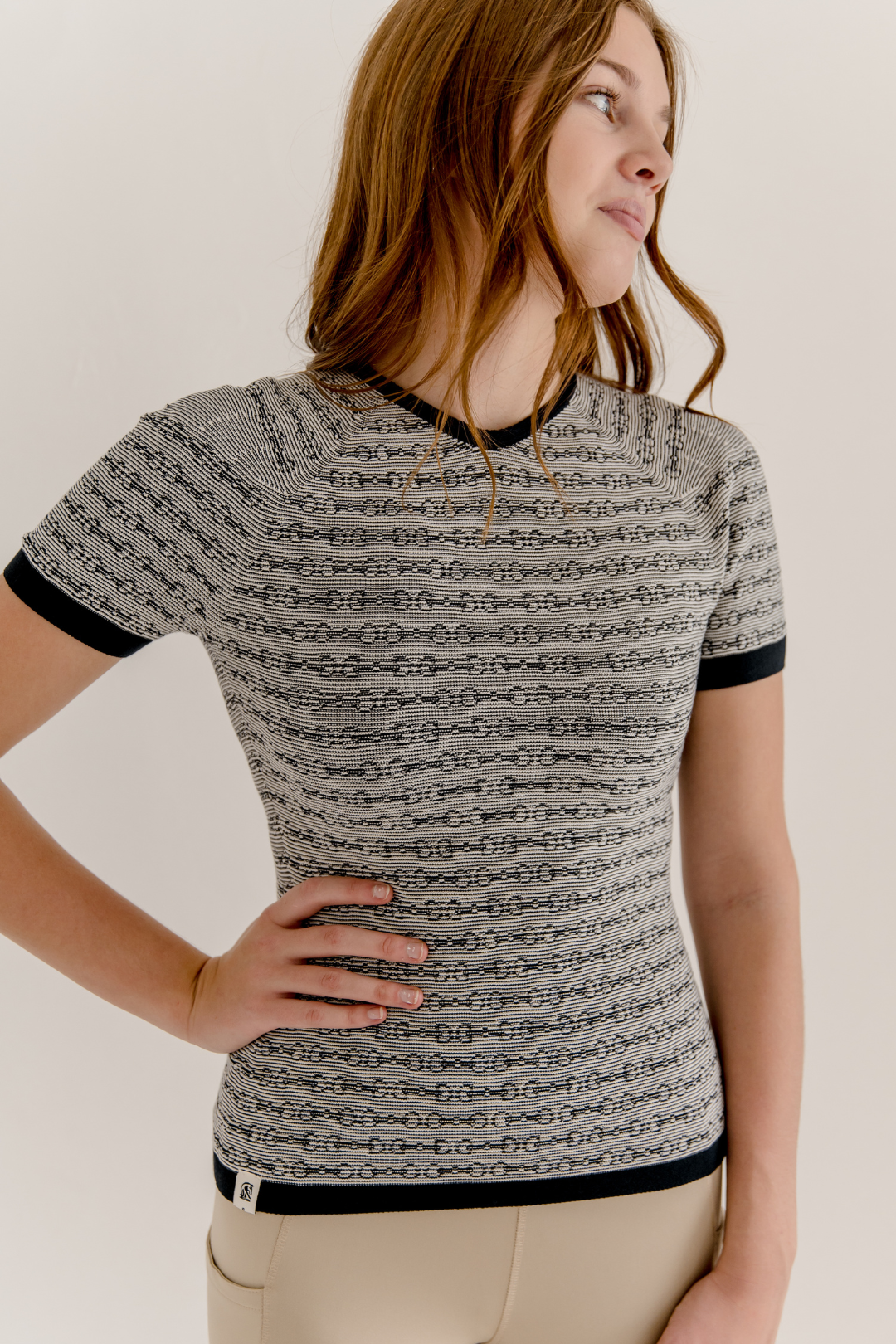 Bitsy Reversible Tee – Seamless Second-Skin with Equestrian Details