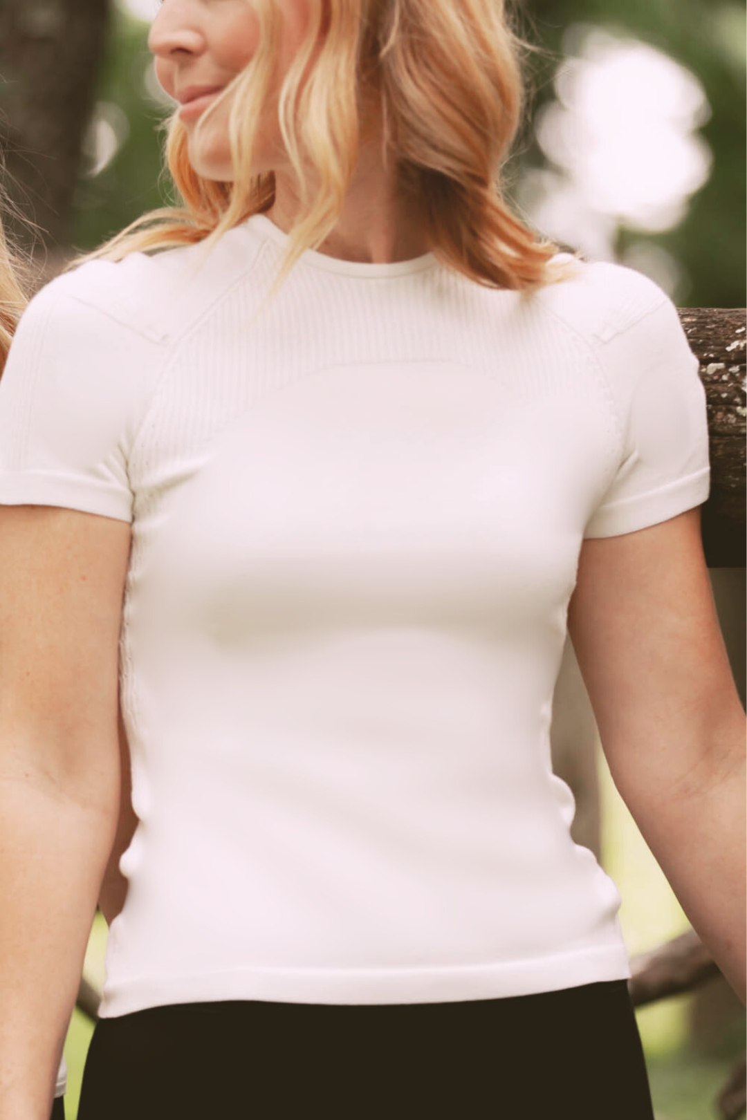 Cadence Tee – Seamless Second-Skin Performance Knit