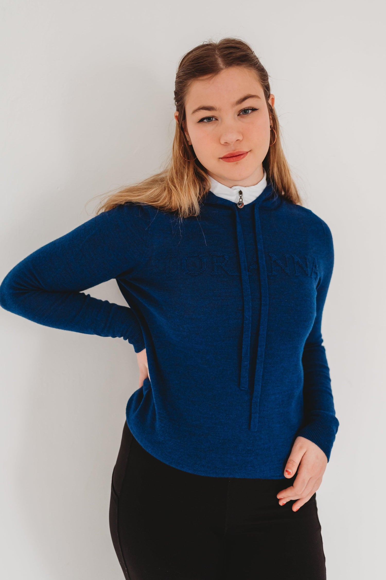 Summit Merino Hoodie – Seamless, Lightweight, Year-Round